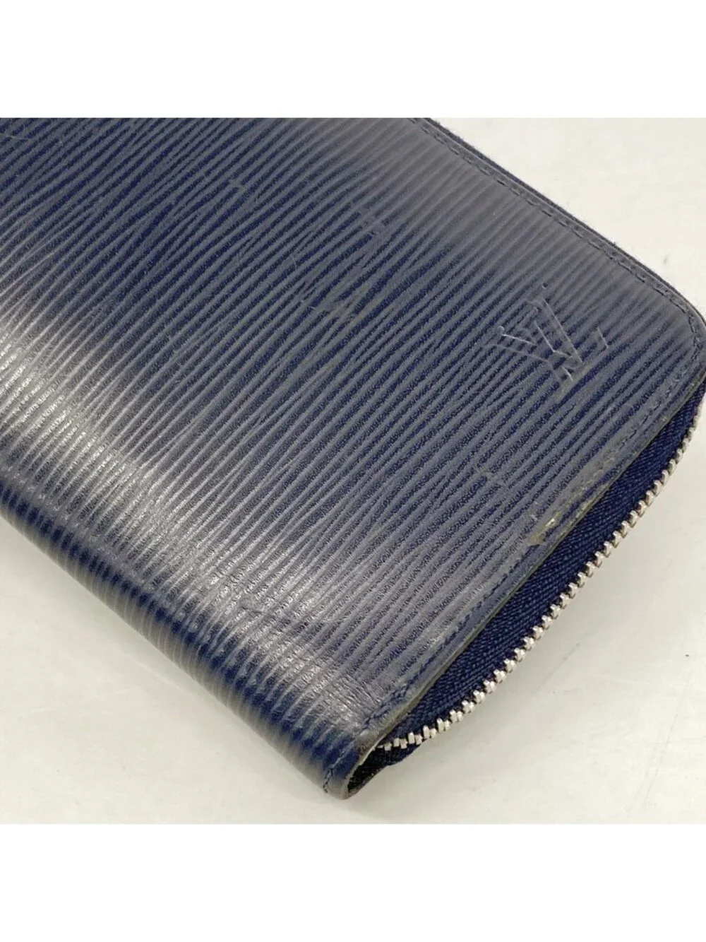 Louis Vuitton Wallet Epi Zippy Vertical Blue Marine